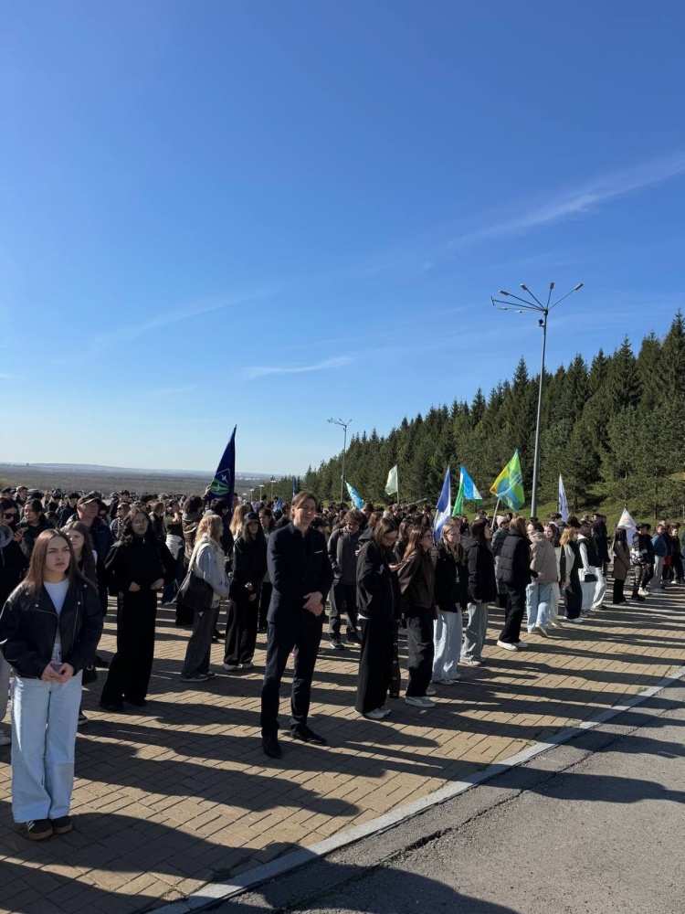 Флешмоб «Всё для фронта. Всё для Победы»