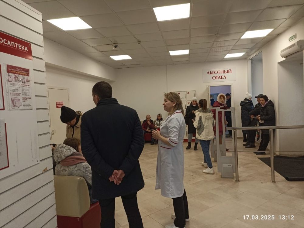 Главный врач проверил работу Государственной аптеки